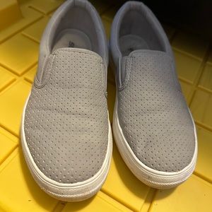 EUC Soda gray shoes‎ Sz 8.5 womens